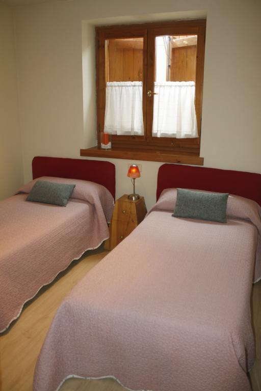 Apartamentos Valle De Aran Mont Camera foto